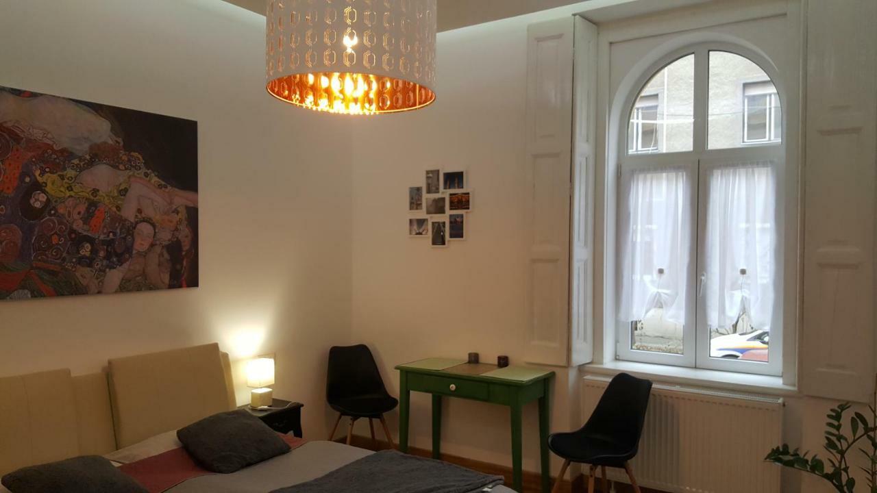 Stylish Apartman Сегед Экстерьер фото